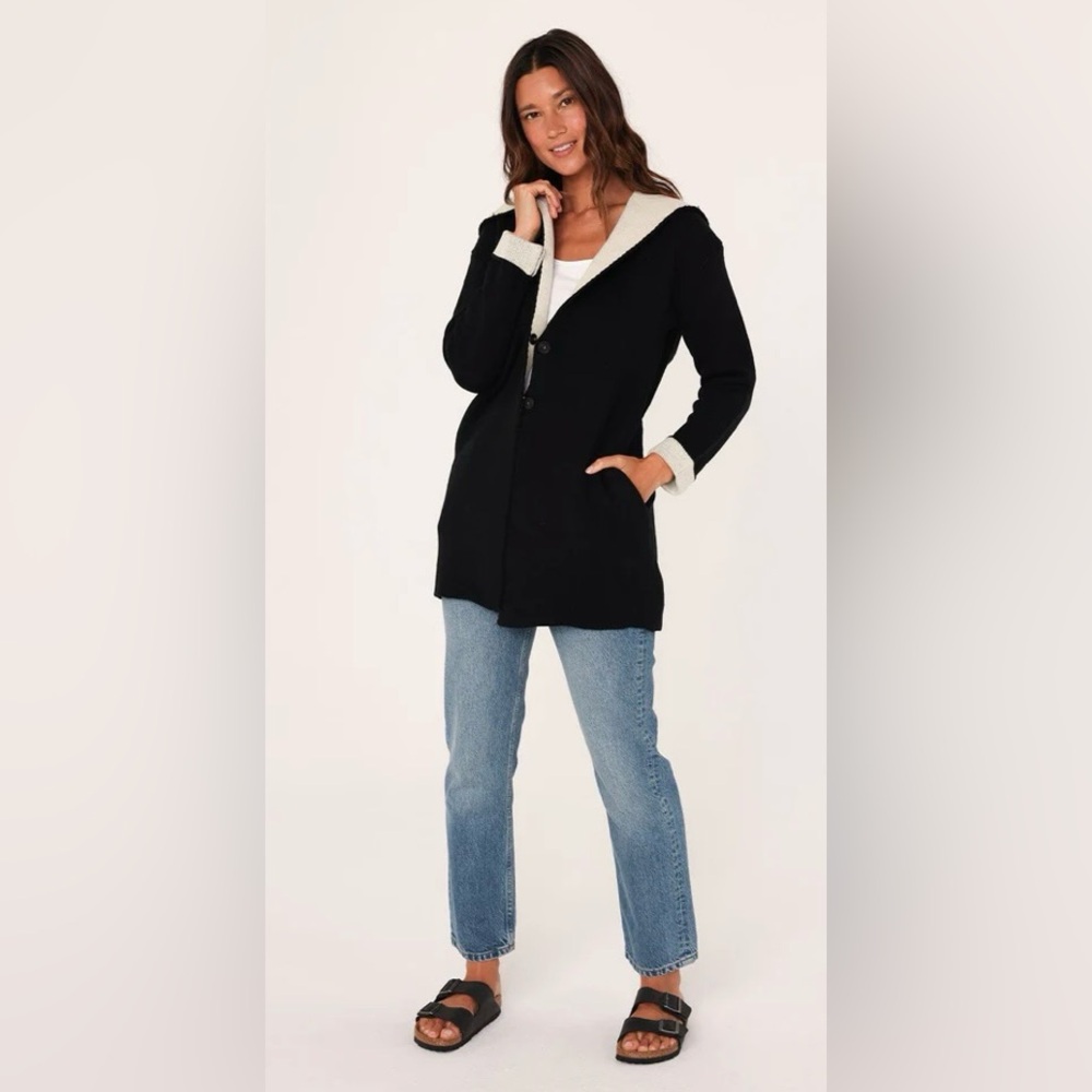 New without tags Lovestitch Warm Me Up Sweater Coat Size S
